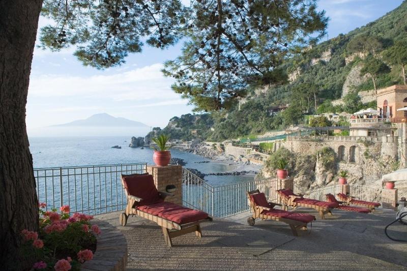 Hotel Scrajo Wellness & Mineral Spa Neapolitan Riviera Exterior photo