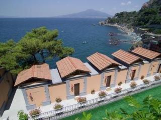Hotel Scrajo Wellness & Mineral Spa Neapolitan Riviera Exterior photo